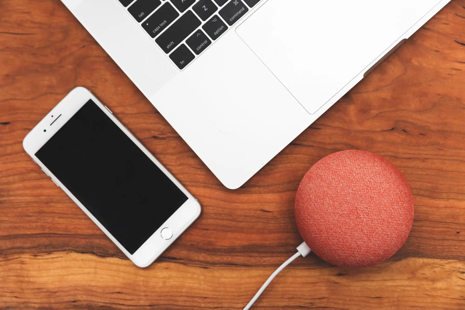 Orange strukturiertes Stoff-Google-Home-Mini-Smart-Speaker